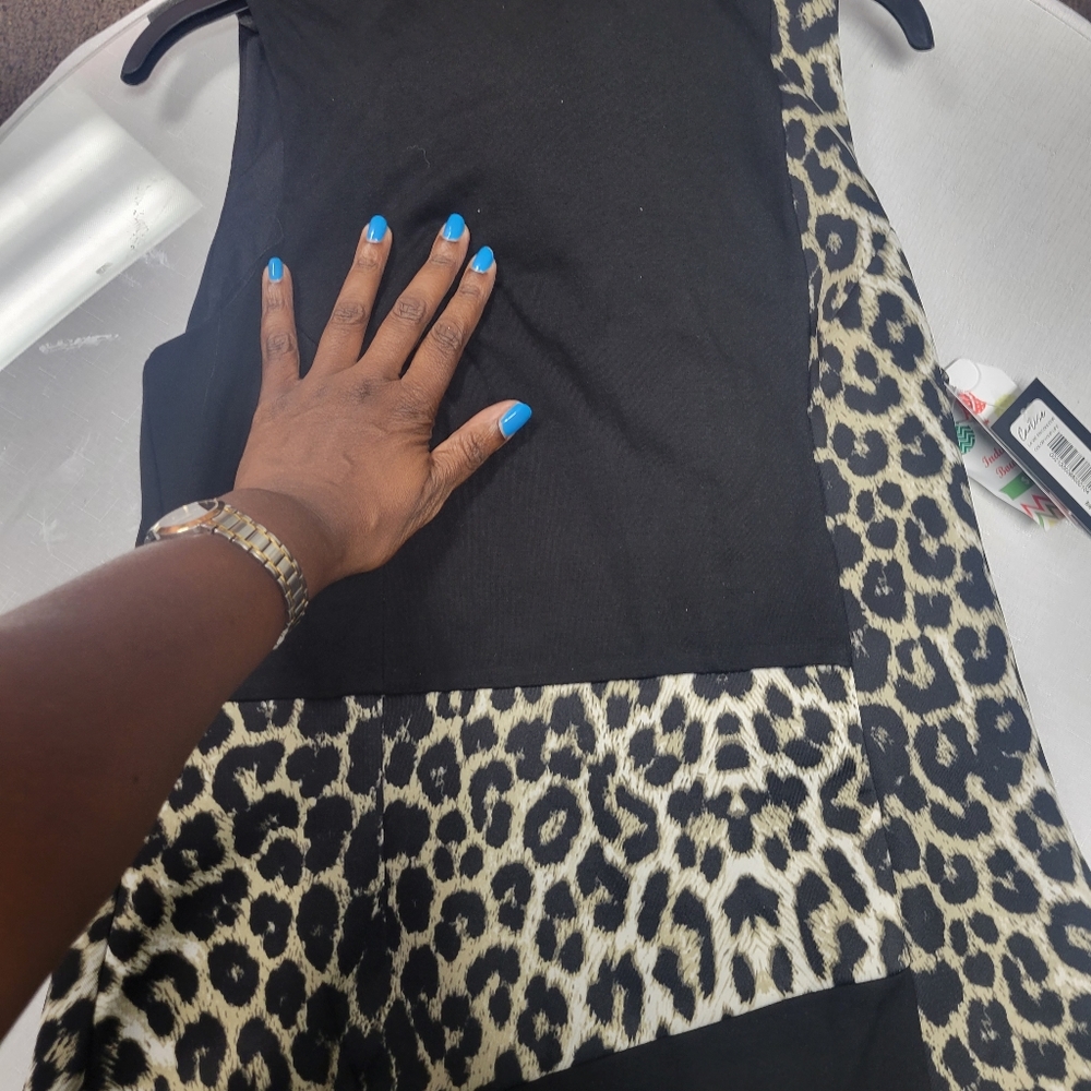 Cartise, sizes 4 and 8, Leopard/Black dress with gold zipper